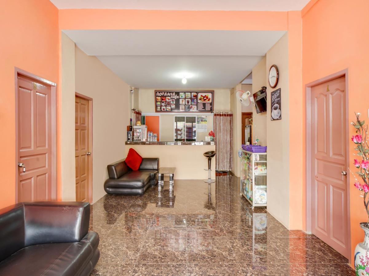 Oyo 90024 Botania Homestay & Cafe Nongsa Luaran gambar