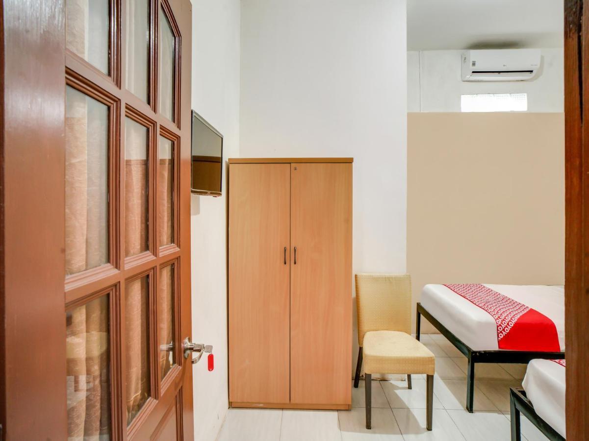 Oyo 90024 Botania Homestay & Cafe Nongsa Luaran gambar
