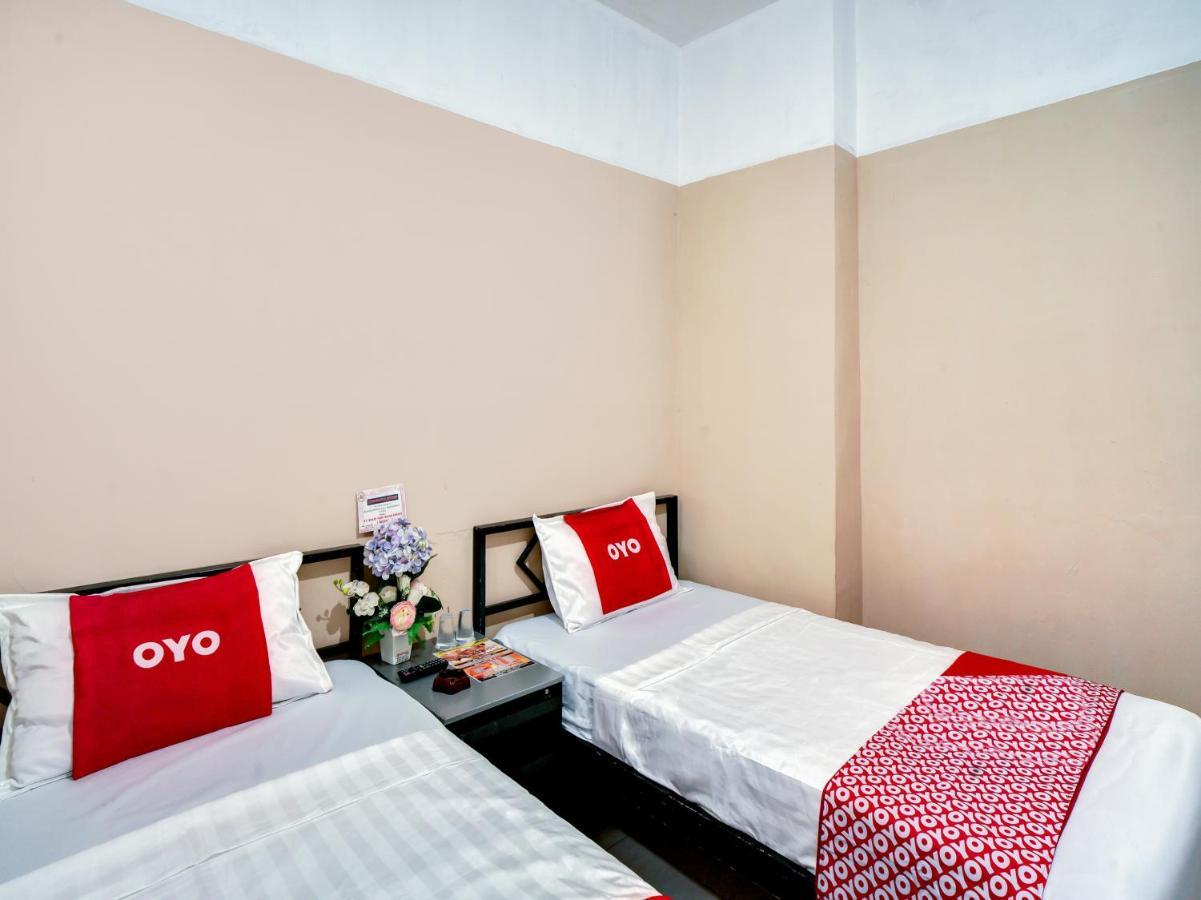 Oyo 90024 Botania Homestay & Cafe Nongsa Luaran gambar
