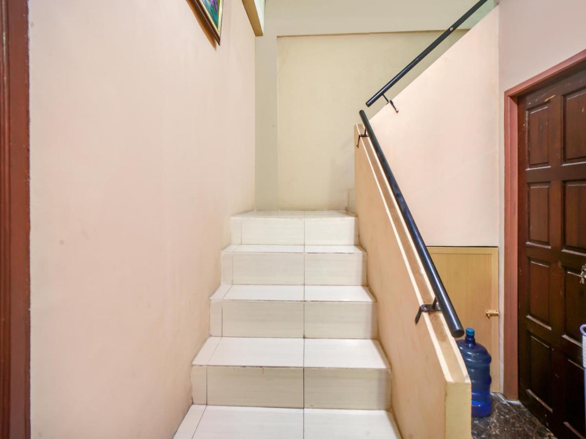 Oyo 90024 Botania Homestay & Cafe Nongsa Luaran gambar